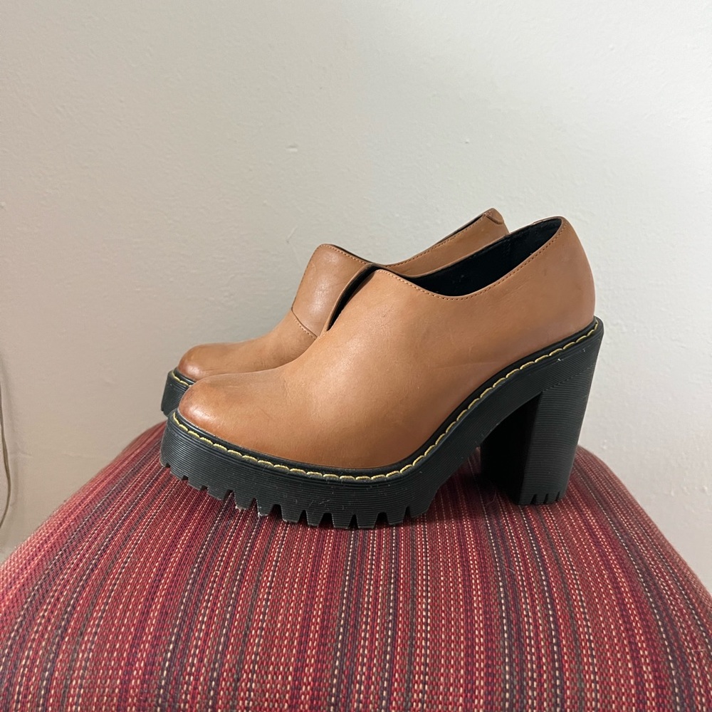 Dr. Martens Cordelia Boots